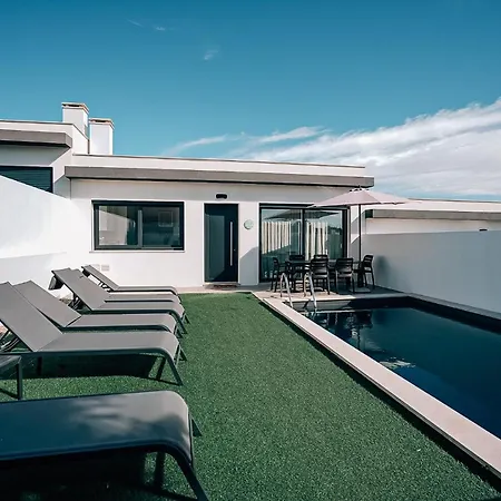 Santa Bárbara Avec Piscine Chauffée Privée Villa